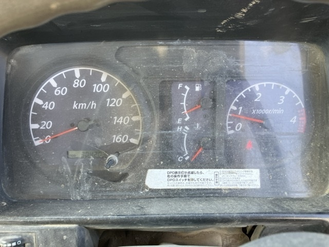 NKS81AR-7002645 - ISUZU ELF TRUCK (White - 2006)