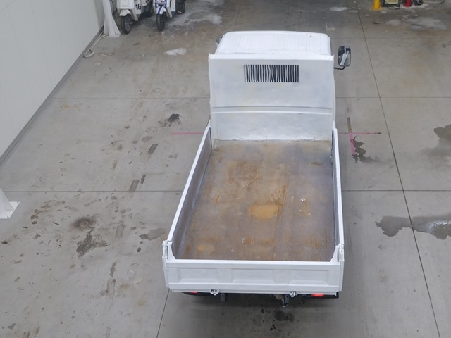 NKR81ED-7029760 - ISUZU ELF TRUCK (White - 2003)