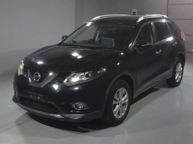 NT32-528479 - NISSAN X-TRAIL (Black - 2015)
