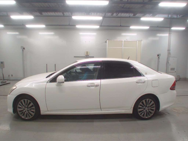 GRS200-0016358 - TOYOTA CROWN (Pearl White - 2008)