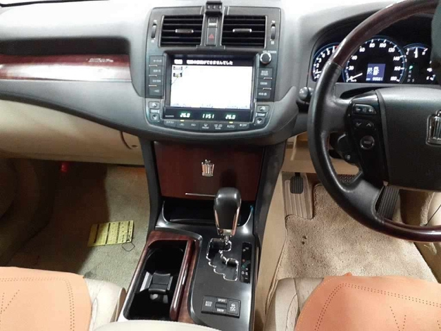 GRS200-0016358 - TOYOTA CROWN (Pearl White - 2008)