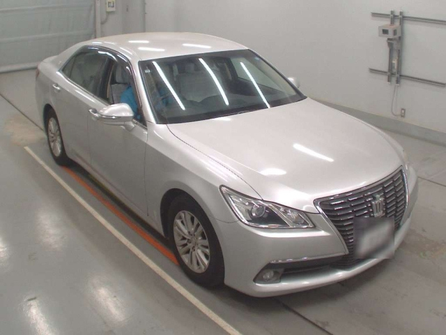 GRS210-6001029 - TOYOTA CROWN (Silver - 2013)