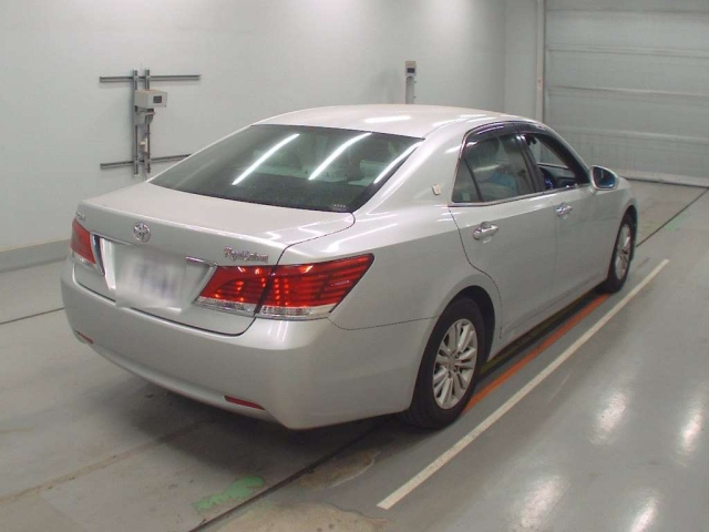 GRS210-6001029 - TOYOTA CROWN (Silver - 2013)