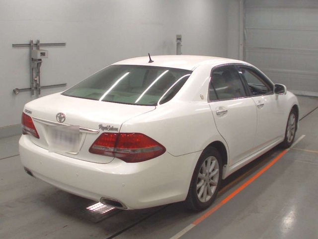 GRS202-0009947 - TOYOTA CROWN (White - 2008)