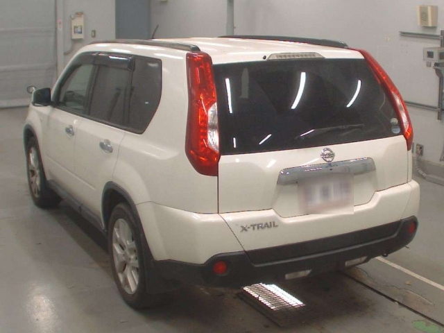NT31-308147 - NISSAN X-TRAIL (White - 2013)