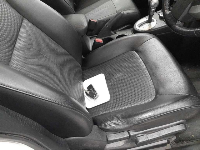 NT31-308147 - NISSAN X-TRAIL (White - 2013)