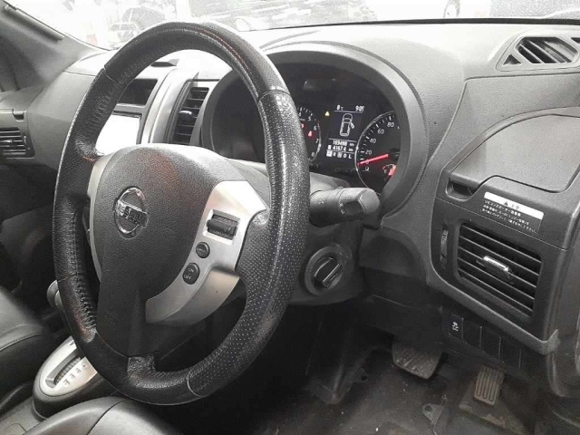 NT31-308147 - NISSAN X-TRAIL (White - 2013)