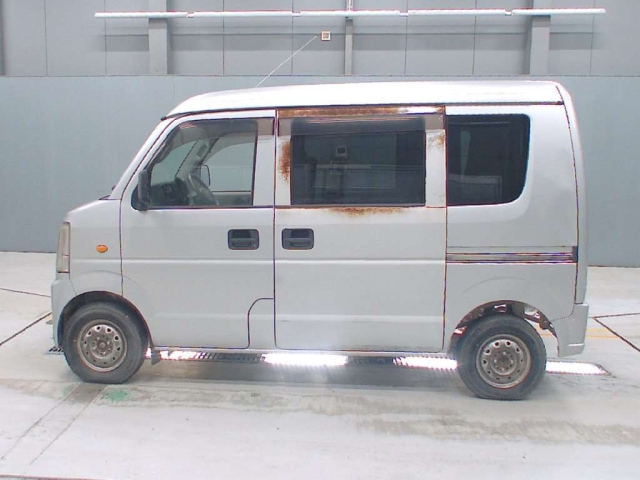 DA64V-502753 - SUZUKI EVERY VAN (Silver - 2011)