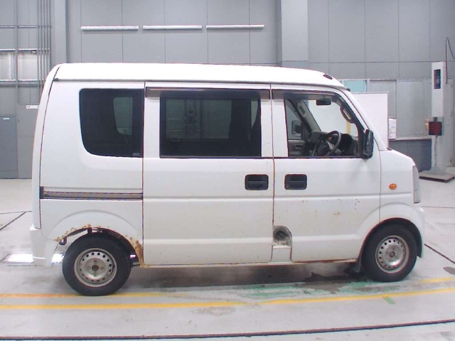 DA64V-821607 - SUZUKI EVERY VAN (White - 2014)