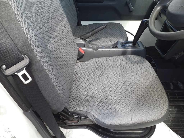 DA16T-140002 - SUZUKI CARRY TRUCK (White - 2014)