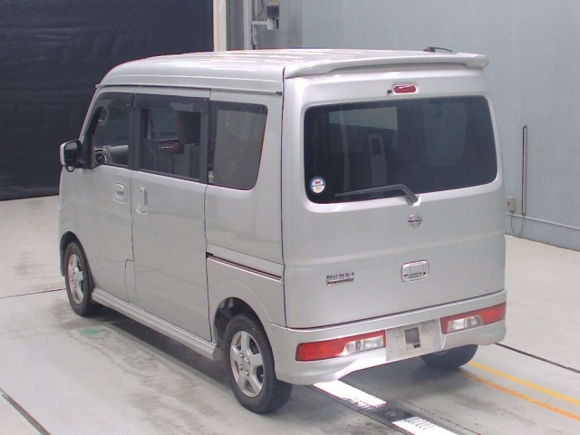 DR17W-100183 - NISSAN CLIPPER RIO (Silver - 2015)