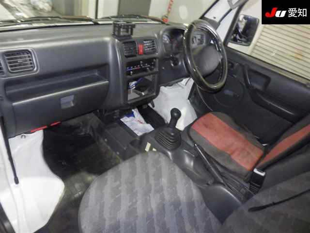 DA63T-541628 - SUZUKI CARRY TRUCK (White - 2008)