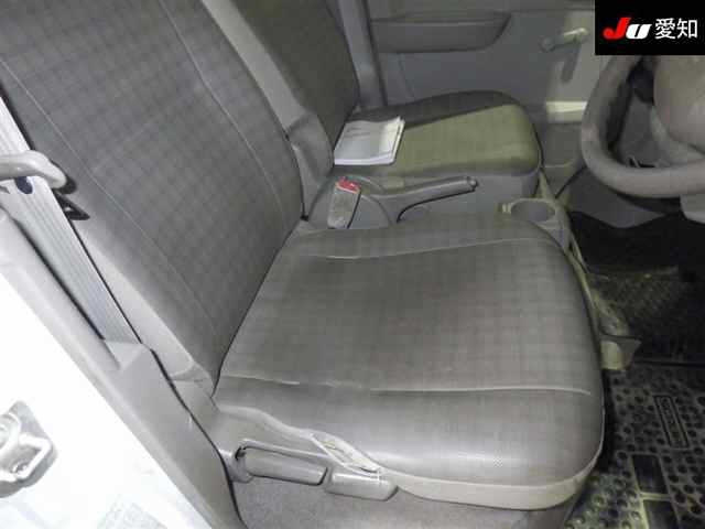 DG64V-536975 - MAZDA SCRUM VAN (White - 2013)