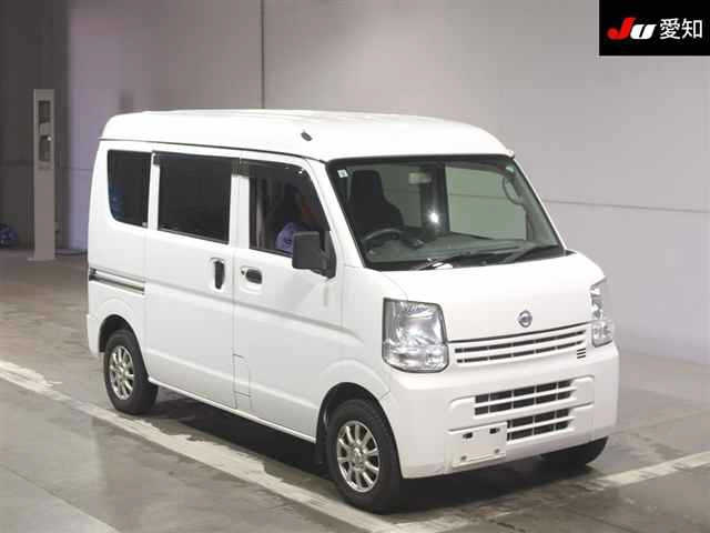 DR17V-283831 - NISSAN NV100 (White - 2018)