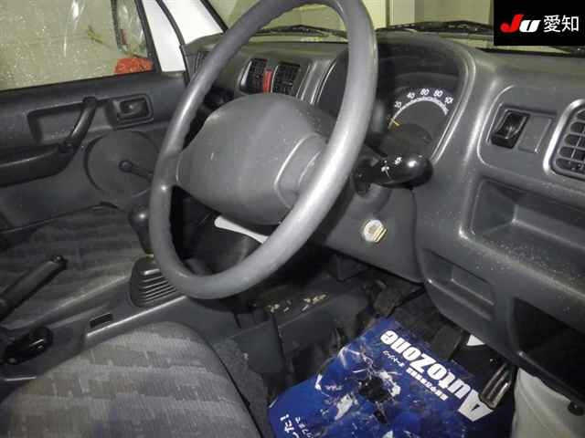 DA63T-192853 - SUZUKI CARRY TRUCK (White - 2003)