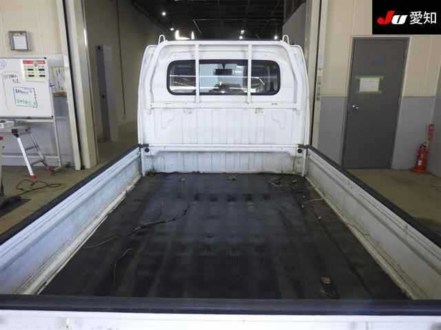 DG63T-416990 - MAZDA SCRUM TRUCK (White - 2007)