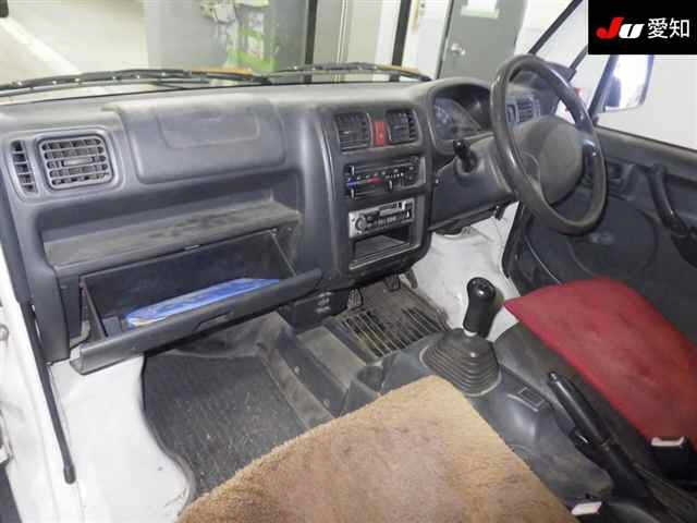 DG63T-416990 - MAZDA SCRUM TRUCK (White - 2007)