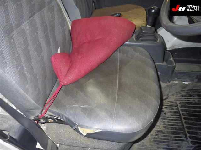 DG63T-416990 - MAZDA SCRUM TRUCK (White - 2007)