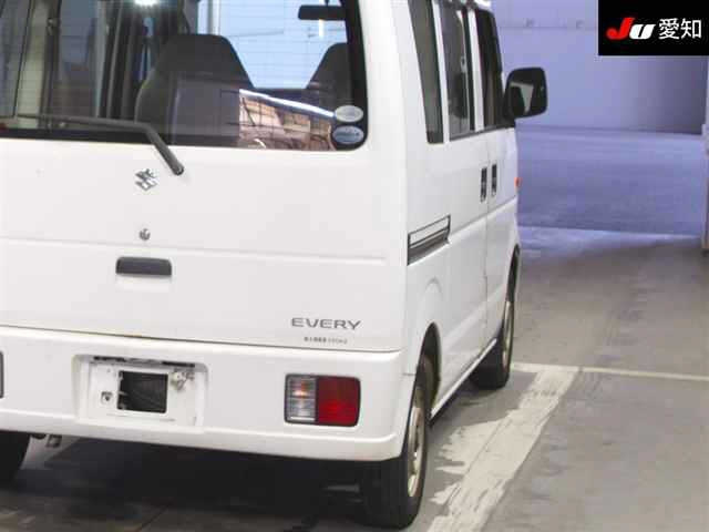 DA64V-768543 - SUZUKI EVERY VAN (White - 2004)