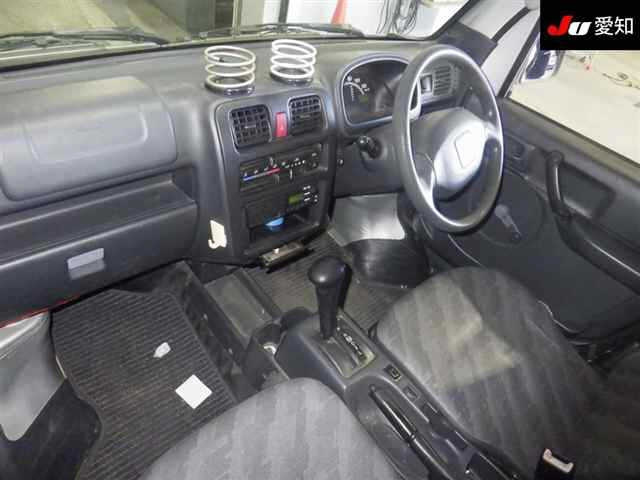 DA63T-306658 - SUZUKI CARRY TRUCK (Silver - 2005)