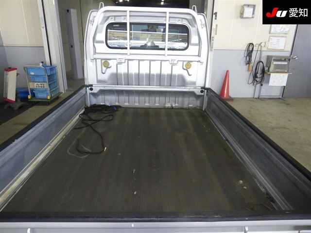 DA63T-306658 - SUZUKI CARRY TRUCK (Silver - 2005)