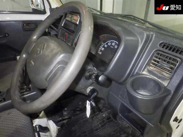 DA16T-130874 - SUZUKI CARRY TRUCK (White - 2013)