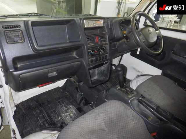 DA16T-130874 - SUZUKI CARRY TRUCK (White - 2013)