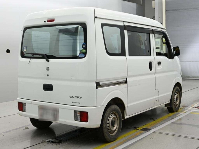 DA17V-118430 - SUZUKI EVERY VAN (White - 2015)