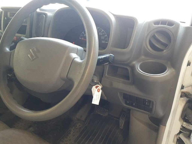 DA17V-118430 - SUZUKI EVERY VAN (White - 2015)