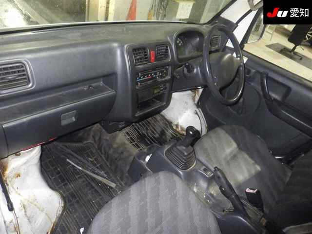 DA63T-420466 - SUZUKI CARRY TRUCK (White - 2006)