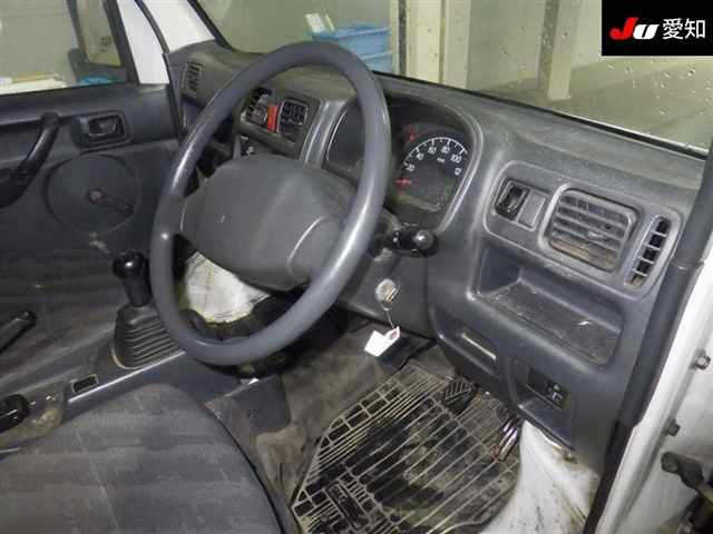 DA63T-420466 - SUZUKI CARRY TRUCK (White - 2006)
