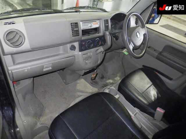 DA64V-822601 - SUZUKI EVERY VAN (Black - 2013)