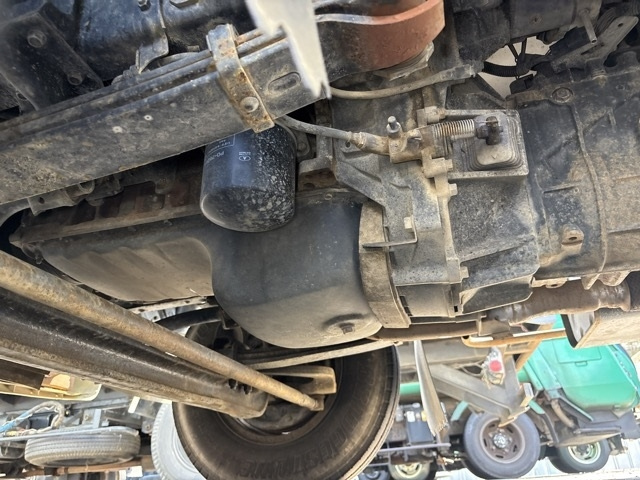 NKR66L-7400676 - ISUZU ELF TRUCK (White - 1993)